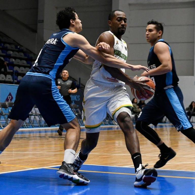 Aguacateros se impuso cómodamente a Ángeles en el primero de la serie en Puebla