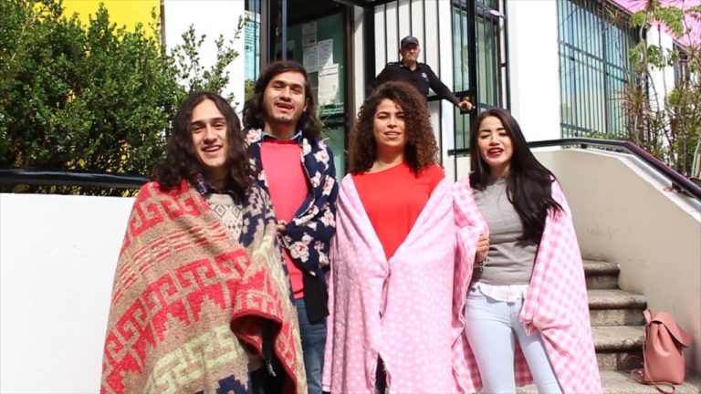 Lanza Ijumich campaña para recabar cobijas