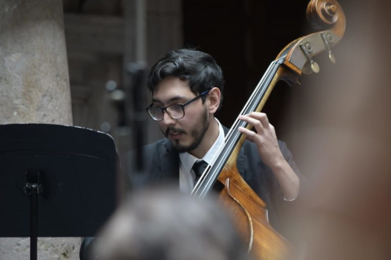 CON GRAN ÉXITO DEBUTA LA SINFONIETA FMM