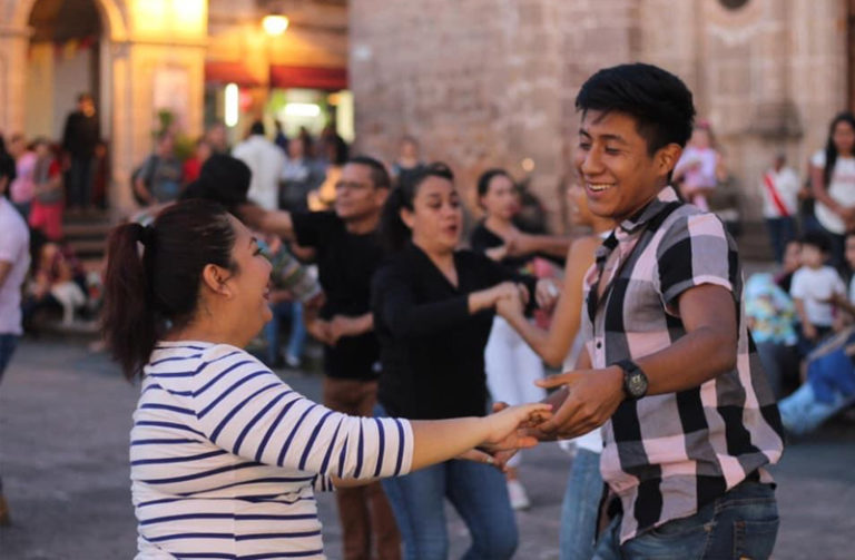 Saca tus mejores pasos con ‘‘Baile en tu plaza’’ durante el mes de noviembre