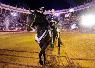 Pepe Aguilar presentó con éxito en Morelia, Jaripeo sin fronteras
