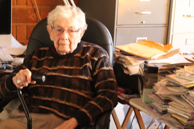 Cumple 90 años, el Dr. Ben Warren, gran michoacanologo del siglo XVI, radicado desde 1993 en Morelia.