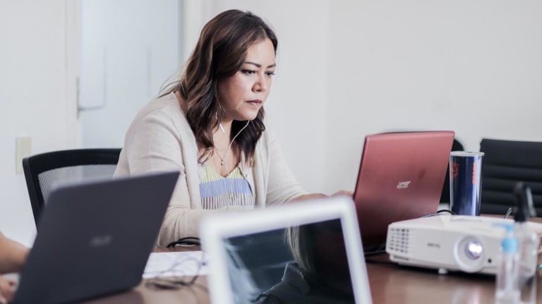 Reciben acompañamiento 22 mujeres por violencia digital en Michoacán