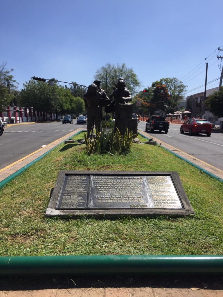 A 25 años de su creación, la escultura de Los Constructores, es un símbolo de gratitud y orgullo
