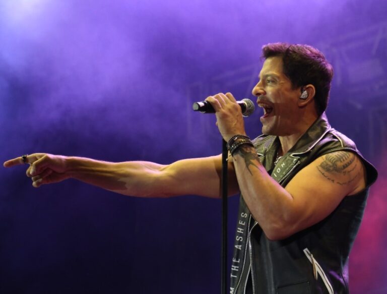 Mamás celebran su día con Yahir