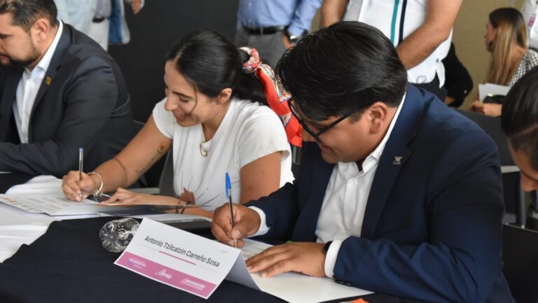 Transparencia, base en la construcción de la democracia: Toño Carreño