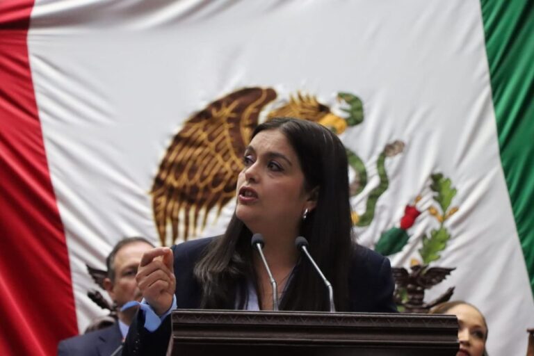 Diputados del PAN proponen reformas para fortalecer el papel de abuelos en el cuidado infantil