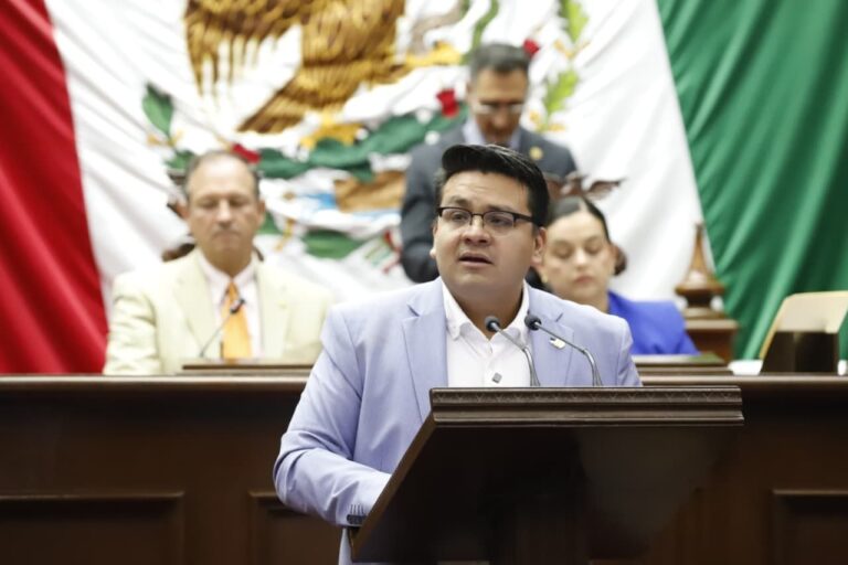 Toño Carreño destaca compromiso de la Comisión de Asuntos Electorales con la democracia