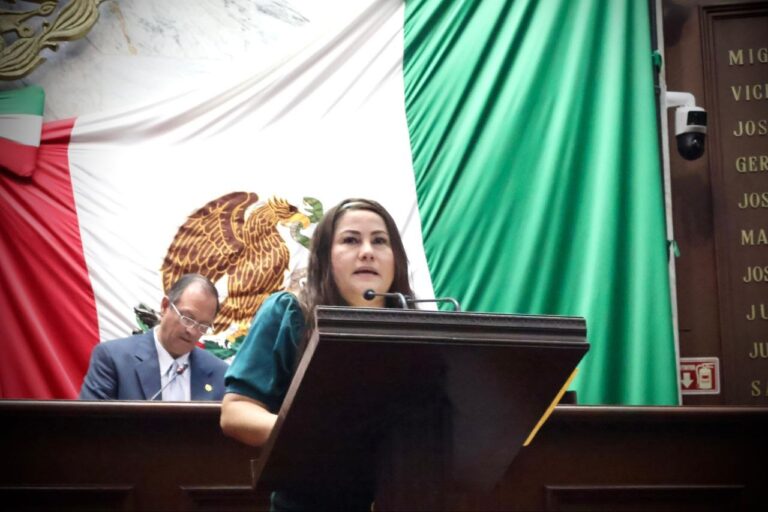 Jackie Avilés presenta iniciativa para fortalecer la protección contra la violencia familiar en Michoacán