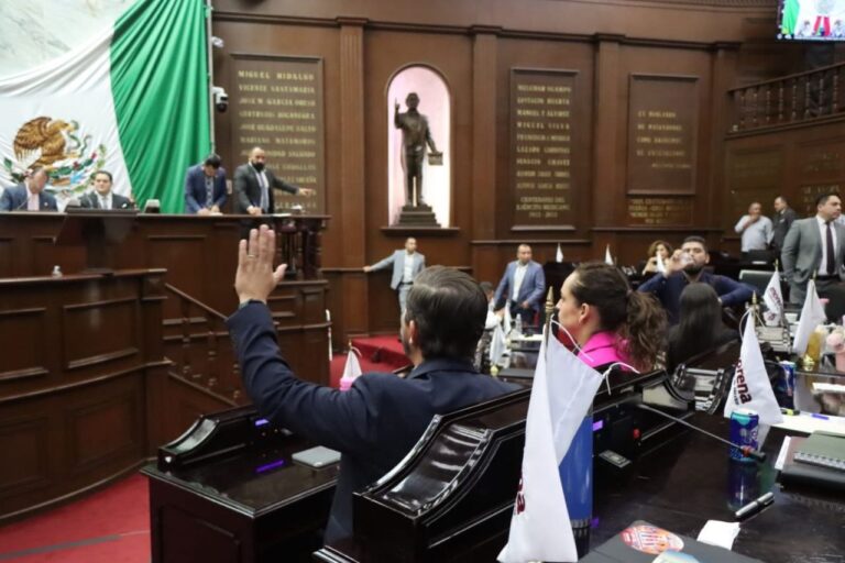 Va Congreso del Estado contra el bullyng y el acoso escolar en Michoacán