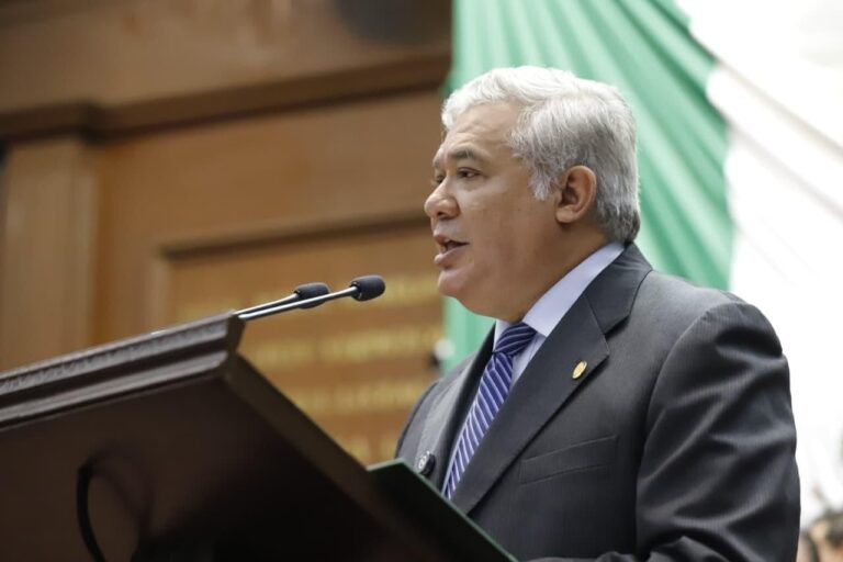 Para evitar vicios de autoridad, presenta Juan Antonio Magaña de la Mora iniciativa para suplencia en alcaldías