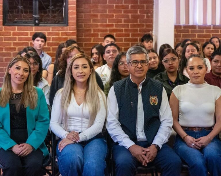 Impulsa Grecia Aguilar Mercado Parlamento Juvenil Incluyente en Zitácuaro