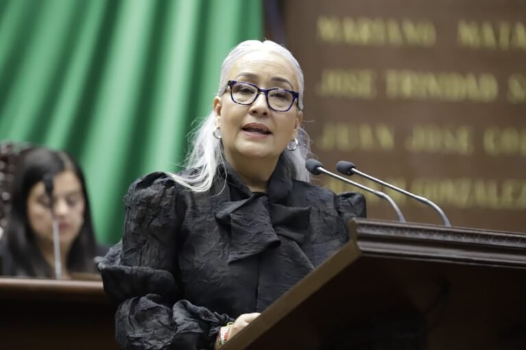 Dictamina la Comisión encabezada por Reyes Galindo garantizar la libertad sindical en Michoacán